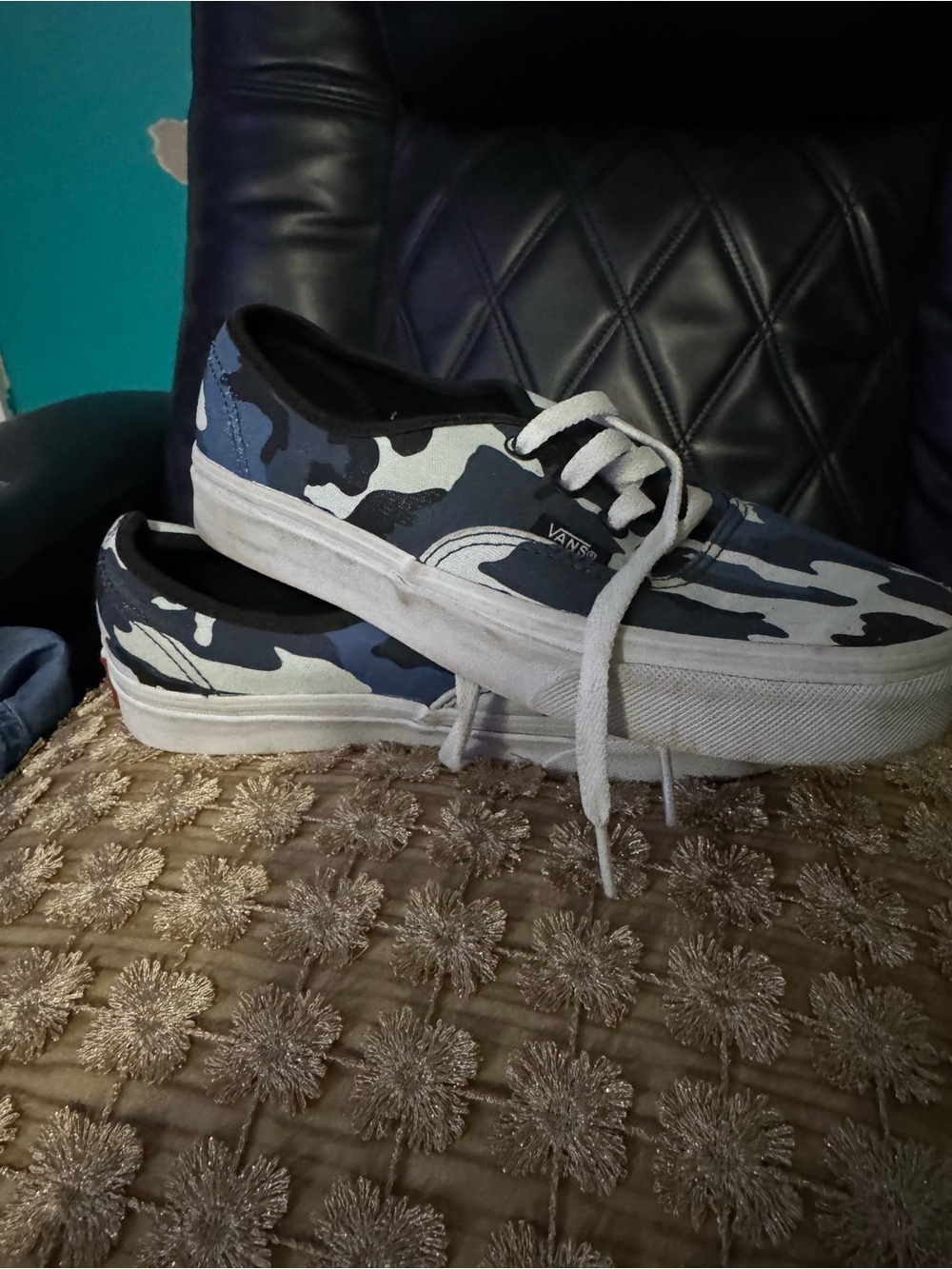 Vans Men’s Low-Top Camo Canvas Sneakers - Blue/White/Black